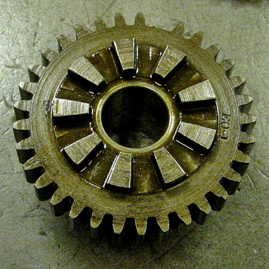 Pinion 529x529